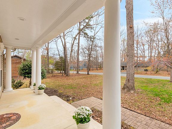 4th image of 117 Jefferson Dr