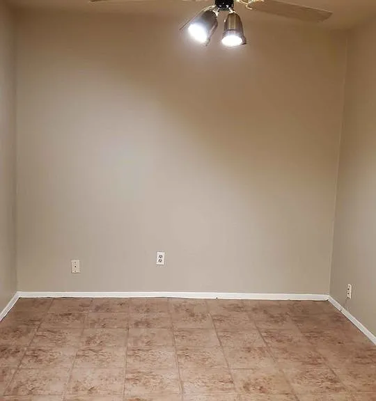 15305 Corsair Rd — Photo 16