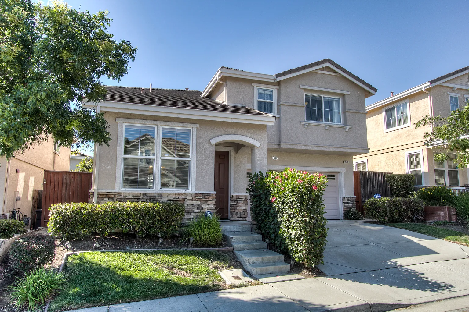 125 Elderberry Ln photo 1