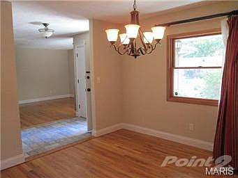 4th image of 919 Dutch Mill Dr