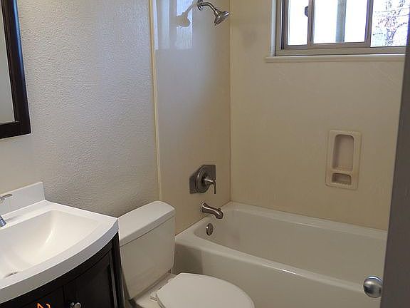 5th image of 423 E Latimer Ave APT 4