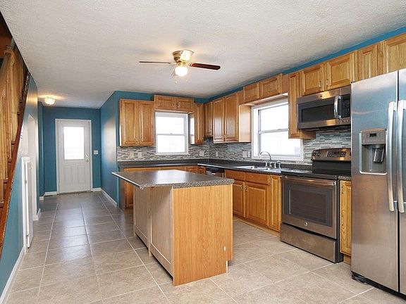2nd image of 1038 Noyes Ave