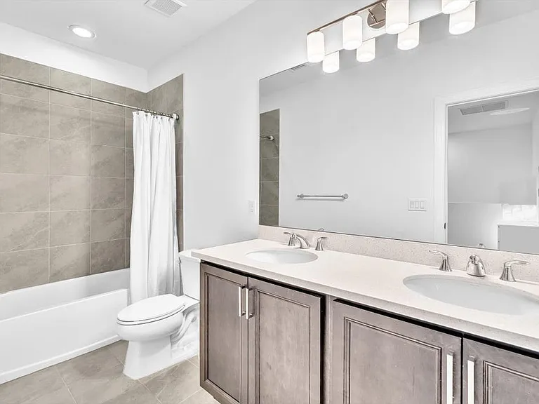 556 Sanderling Cir #0 — Photo 22