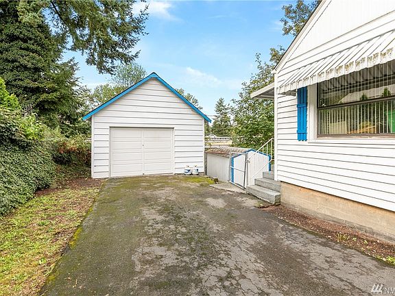 3rd image of 13011 6th Ave S