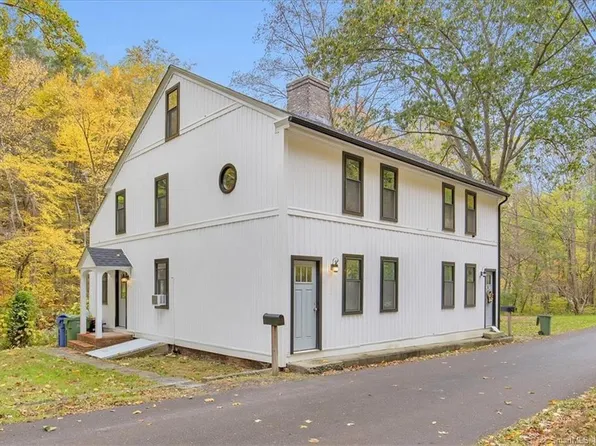 168 Cotton Hollow Road, Glastonbury, CT 06073