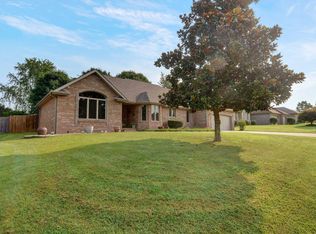 3683 W Edgewood St, Springfield, MO 65807