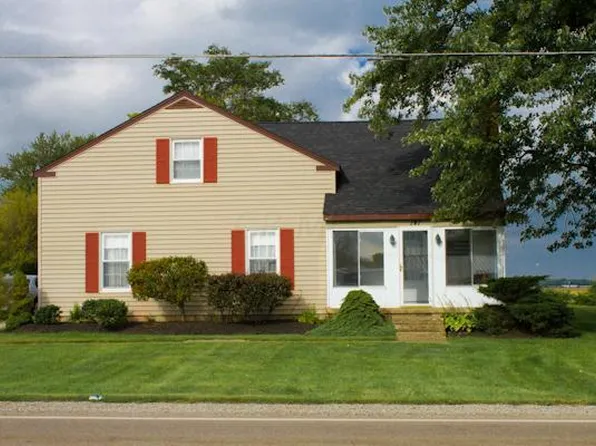 141 State Route 56 NW, London, OH 43140