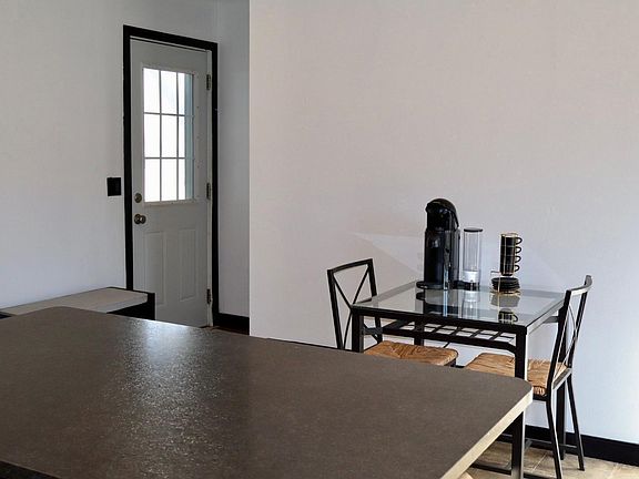 3rd image of 615 Rice St W