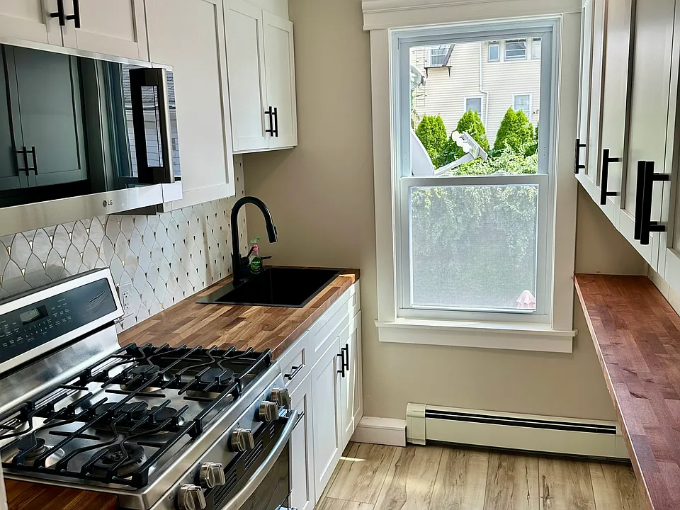 124 Butler Ave #2