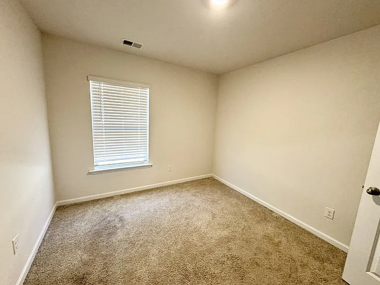 308 Oakmont Valley Trl — Photo 6