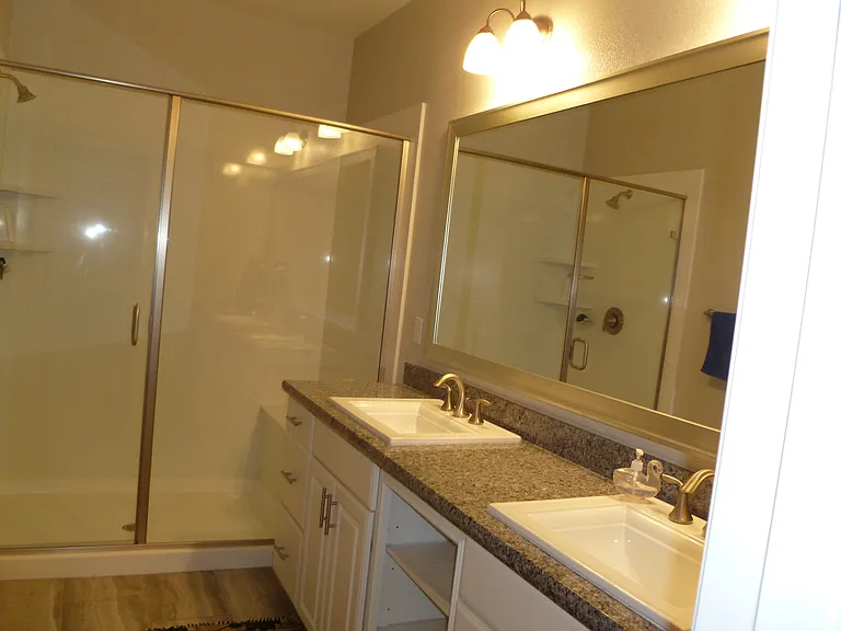 1526 Osborn Dr — Photo 8