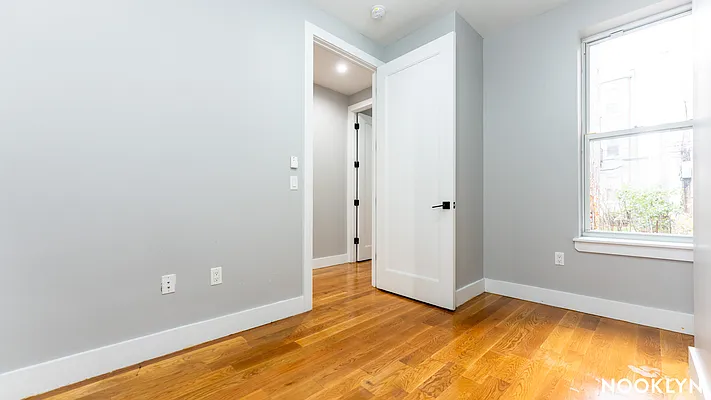 Rented by Nooklyn NYC LLC | media 11