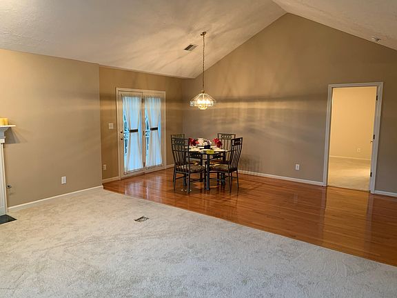 5th image of 10623 Wemberley Hill Blvd