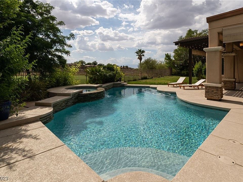 1st image of 15 Hassayampa Trl