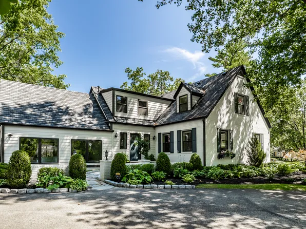 228 E 82nd St, Indianapolis, IN 46240