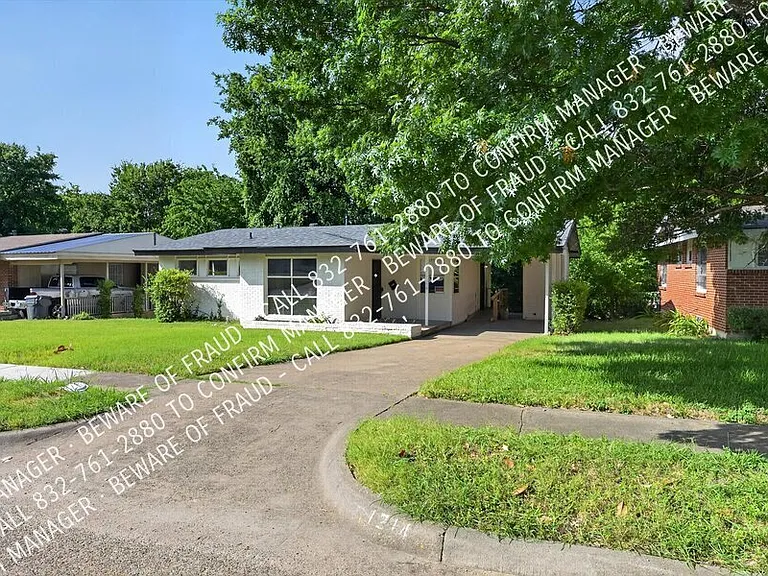 1214 Adelaide Dr — Photo 4