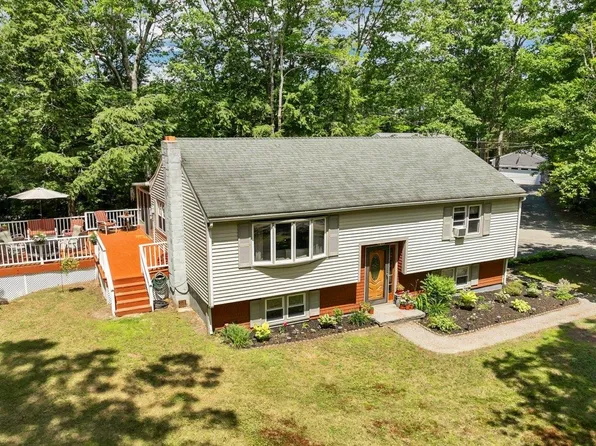 23 Mountain View Terrace, Wakefield, NH 03872