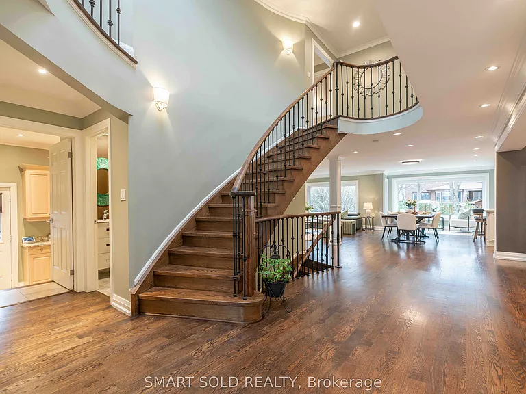 107 Arnold Ave — Photo 6