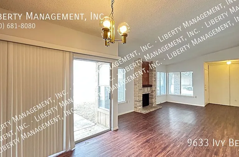 9633 Ivy Bnd — Photo 10