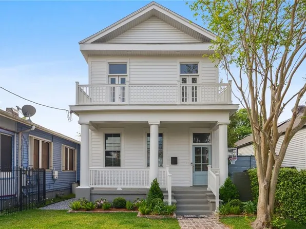 2216 Robert St, New Orleans, LA 70115