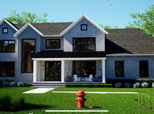 97 Crabapple Rd, Manhasset, NY 11030