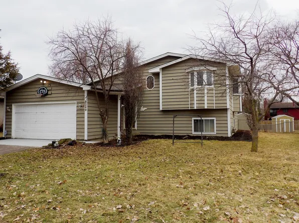 8249 Irving Ave N, Brooklyn Park, MN 55444