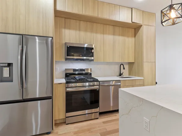 161 New York Avenue image 2 of 13