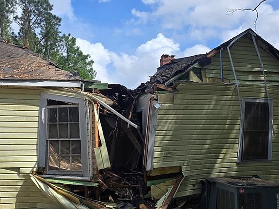 3rd image of 237 Bray St