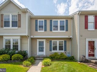 5 Pebble Ln, Blackwood, NJ 08012