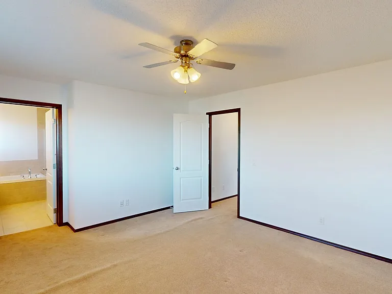207 Auburn Glen Dr SE — Photo 15