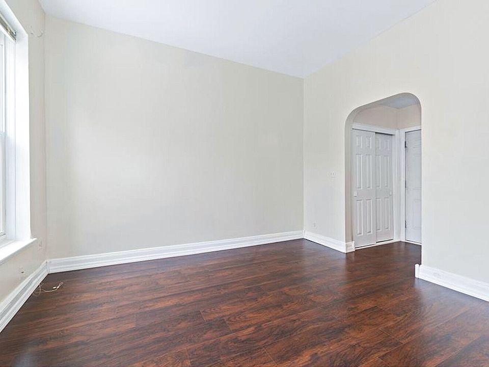 2nd image of 155 W 120th St APT 3