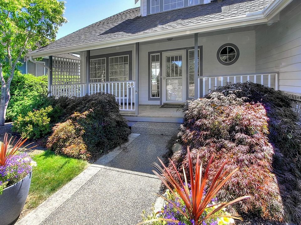 1st image of 26 Lake Louise Dr SW