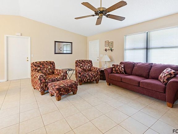 3rd image of 38 Raemond Ln