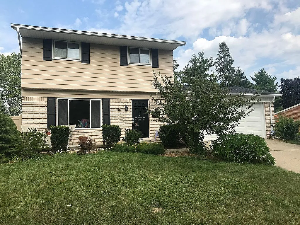 883 Byron Dr photo 1