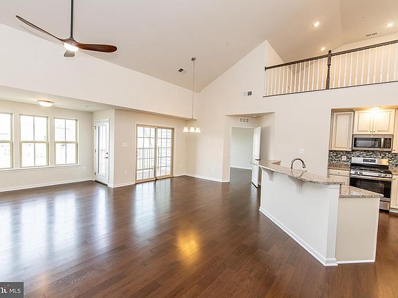 3rd image of 4861 Finnical Way Suite 401