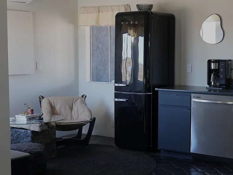 330 Delgada Ave — Photo 10