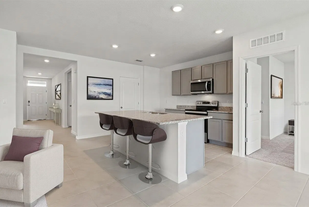 Beautiful Home for Rent in Harmony West - St. Cloud, FL — Photo 4