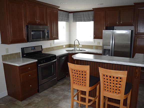 3rd image of 3 Briarcliff Pl