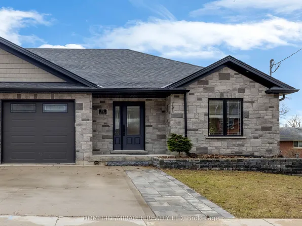 172 Miller St, Wellington North, ON N0G 2L3