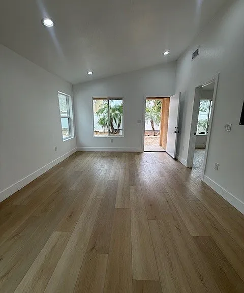 700 Blake Rd — Photo 10