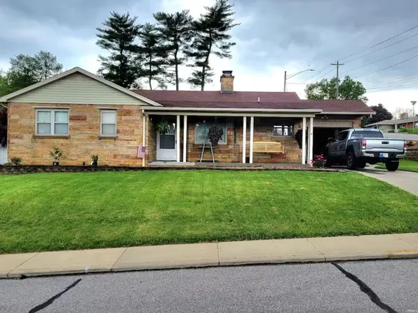 1051 Dorbett St, Jasper, IN 47546