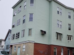 8 Chrome St, Worcester, MA 01604