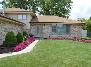 14380 Pinewood Dr, Orland Park, IL 60467