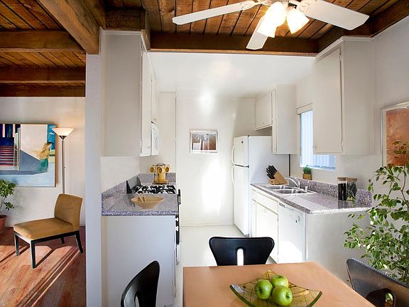 2nd image of 5030 Tujunga Ave #A