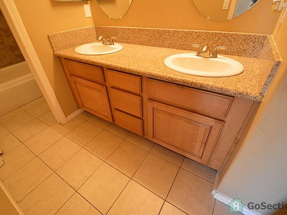 5th image of 7213 John Glenn Cir