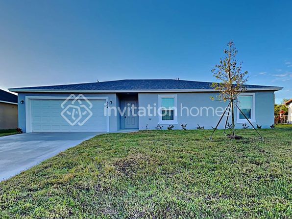 104 SW Ridgecrest Dr