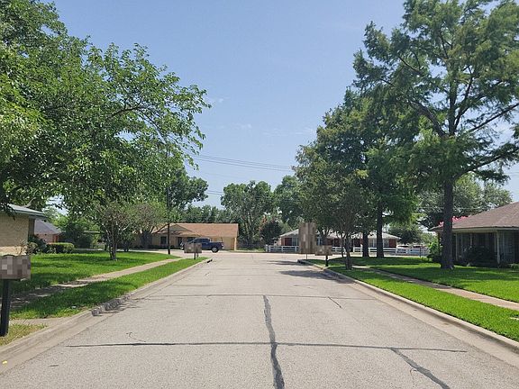 5th image of 513 Dogwood Dr
