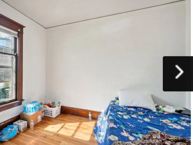 3062 N Oakland Ave — Photo 13