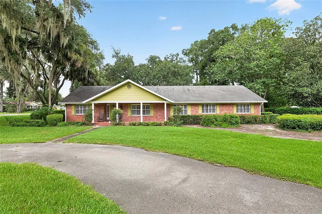 5 bed, 3.0 bath, 4507 sqft, $2,800 — Photo 1