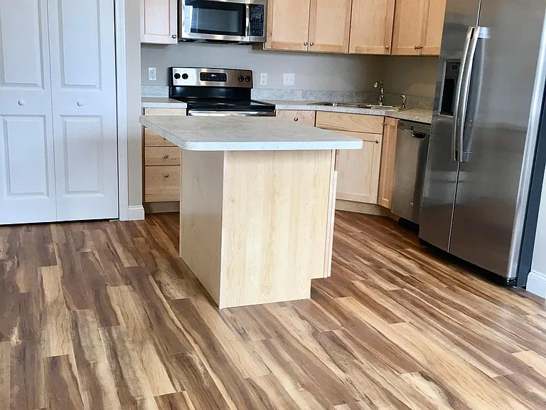 394 Main St #EIGHT — Photo 1